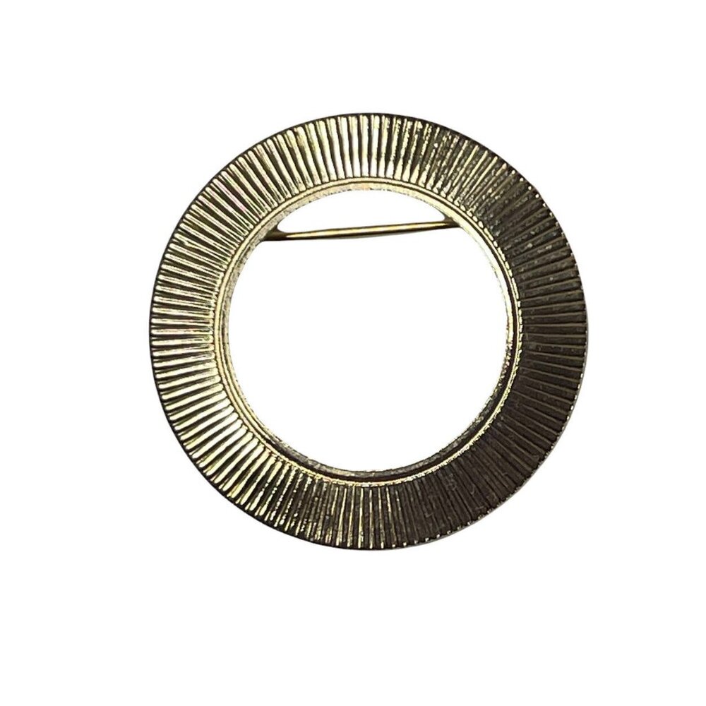 Vintage Classic MCM Retro Circle Of Love Gold Tone Pin Brooch 1.25” diameter